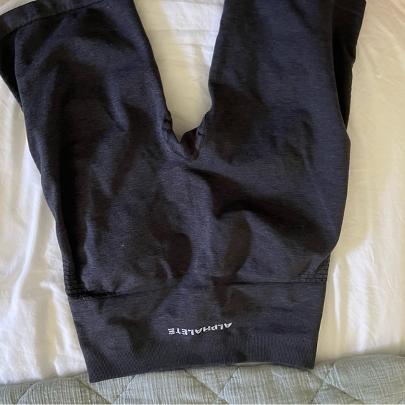 Alphalete Pants - Alphalete biker Shorts